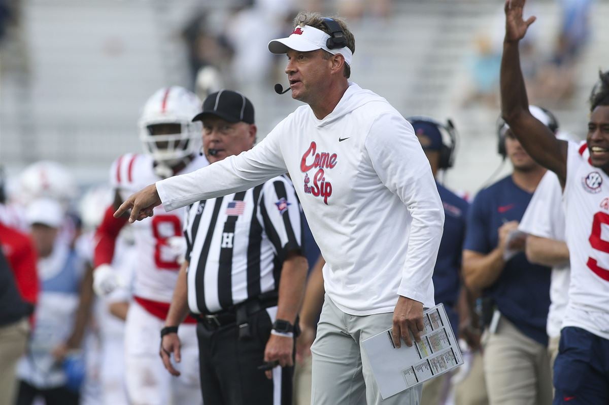 What does Lane Kiffin want to see from his quarterbacks in Grove Bowl?