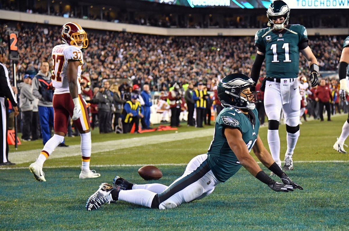 Eagles defeat Redskins 28-13 to climb back into NFC East race