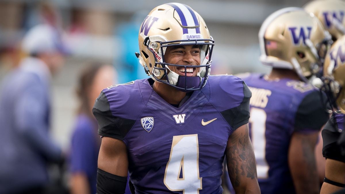 Salute to the Washington Huskies Football Senior Class