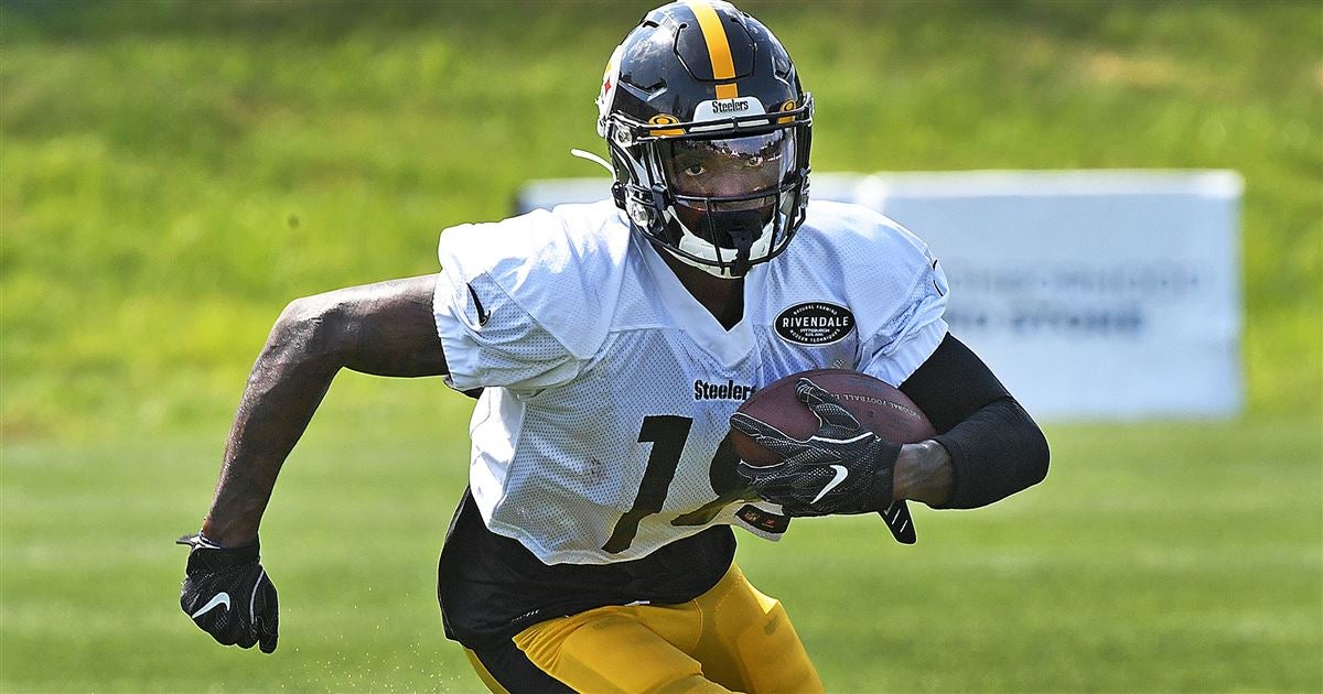 Who's that? Diontae Johnson making name for himself at Steelers camp