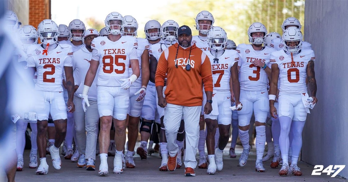 Seven Pressing Questions: Texas' home finale sees a talented Kentucky  defense come to Austin