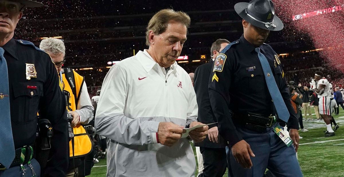 Nick Saban provides an injury update on Alabama WR John Metchie