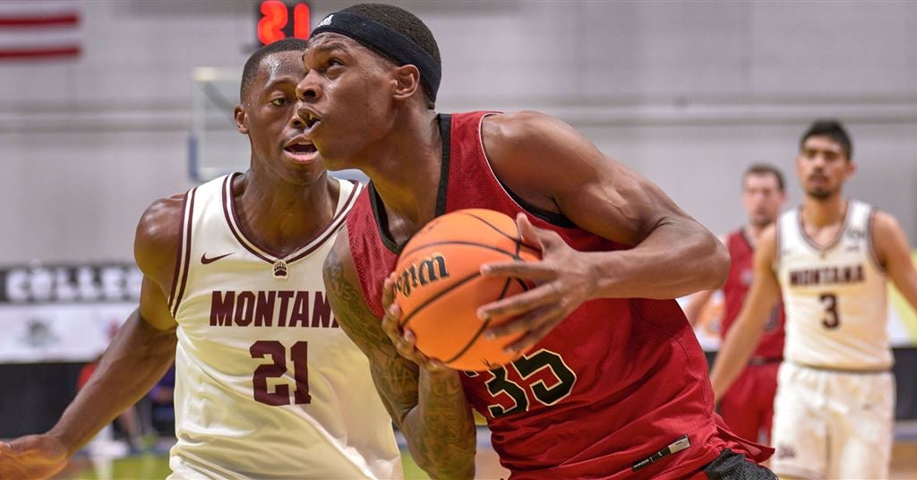 Red Wolves race to semis