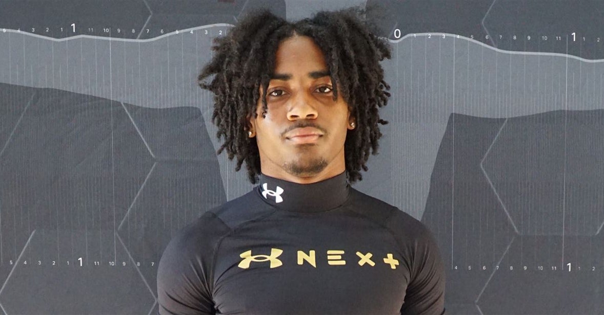 UCLA makes big move for S.C. cornerback Kaiden Watkins during visit