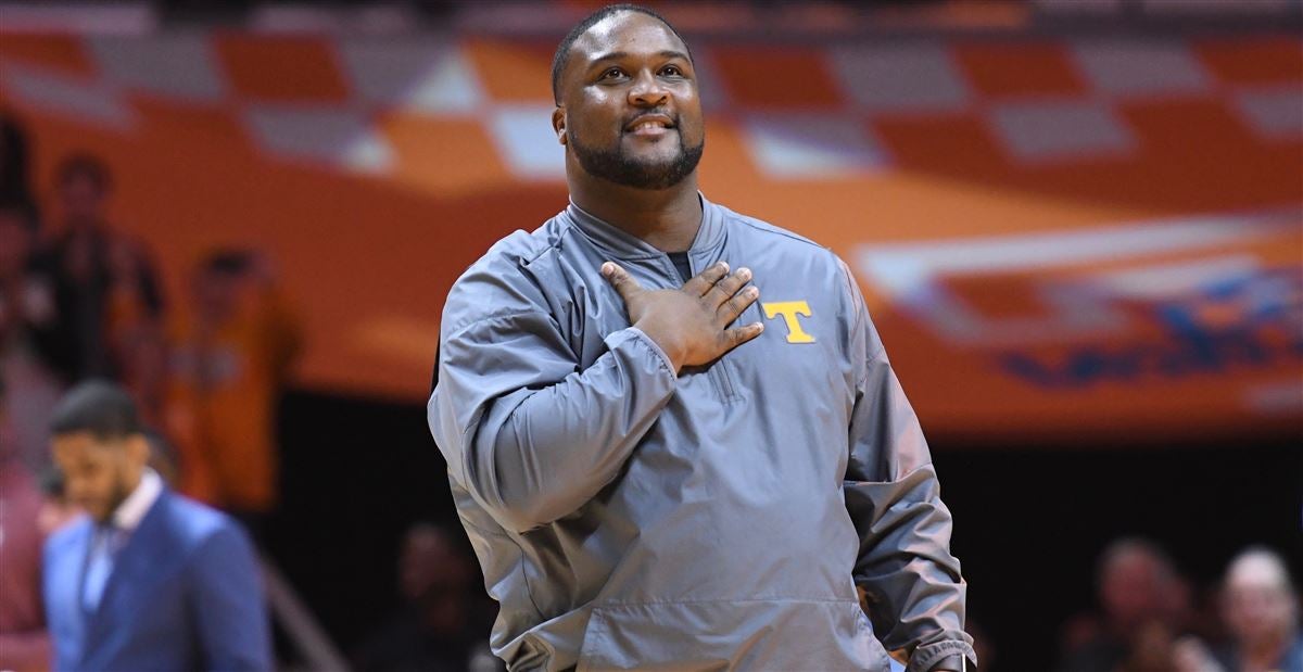 Cornerbacks coach Terry Fair reportedly leaving Vols; Derrick Ansley  reportedly joining staff