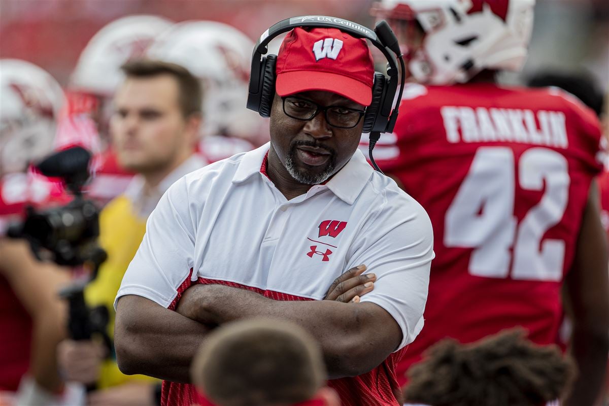 Philadelphia Eagles assistant Jemal Singleton's coaching style a product of  time at Air Force