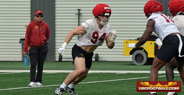 USC freshman Luke Wafle on course to impact Trojan defense