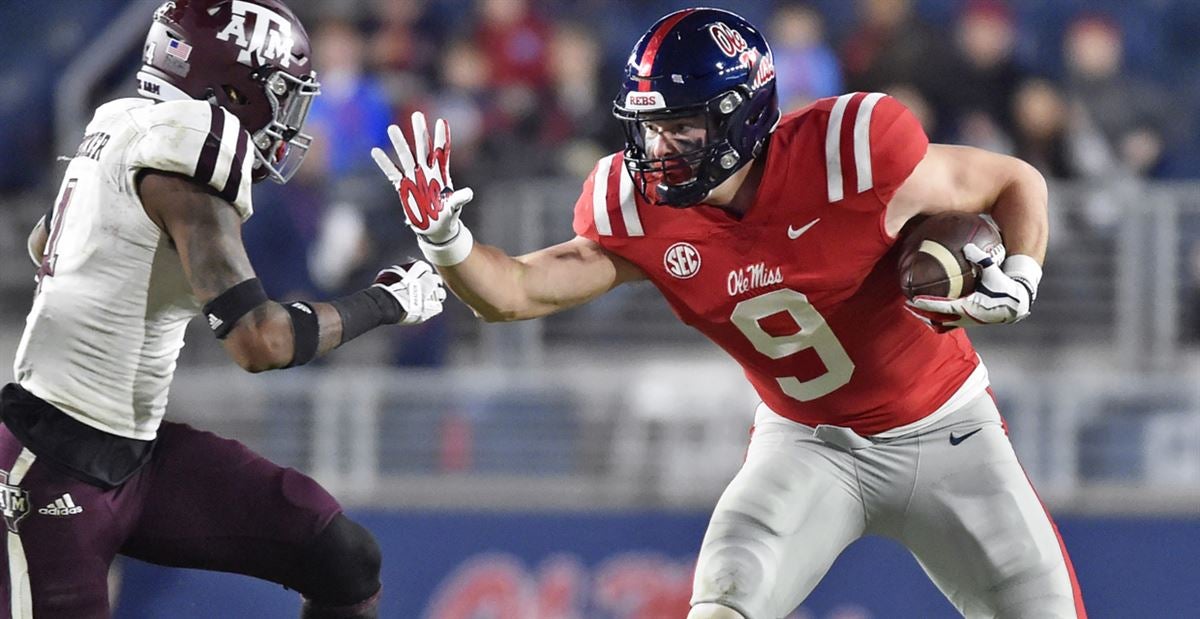 Dawson Knox: Buffalo Bills tight end, Ole Miss football, Brentwood Academy  star