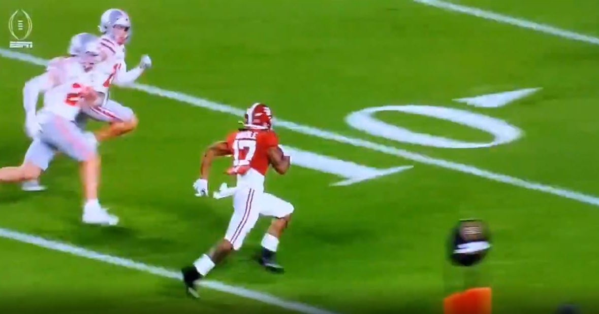 Austin-Area HS Sports Award Nominee Scores Touchdown In National Semi-Final WATCH: Jaylen Waddle catch sets up Alabama touchdown