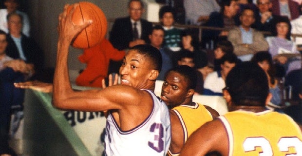 【影片】皮本菜鳥賽季曾被公牛隊友搧耳光!對方叫囂:你是個新秀,能拿我怎樣?-黑特籃球-NBA新聞影音圖片分享社區