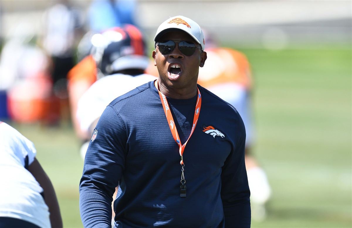 Denver Broncos coach Vance Joseph under fire for decision in loss to  Cleveland Browns 