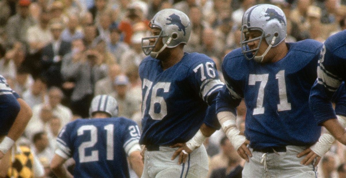 Alex Karras, Roger Brown and Darris McCord of the Detroit Lions looks  News Photo - Getty Images