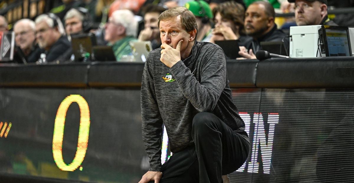 Dana Altman voices frustrations over lack of support as season ends in front of a small crowd 