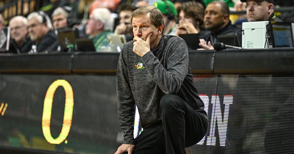 Dana Altman voices frustrations over lack of support as season ends in front of a small crowd 