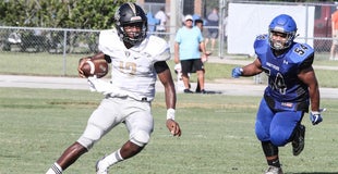 2021 QB Simmons Impresses in Preseason Jamboree 2021 QB Simmons Impresses in Preseason Jamboree