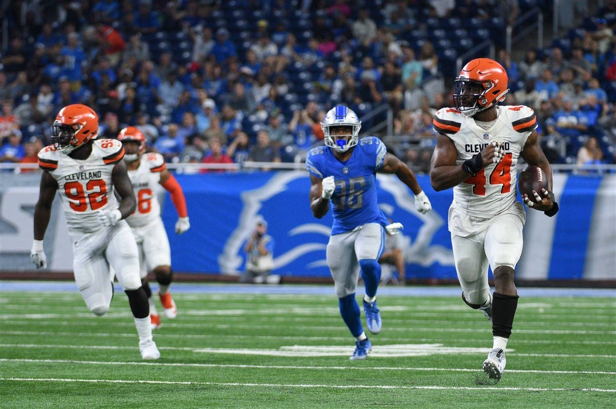 Oddsmakers show the Cleveland Browns some respect for make-or