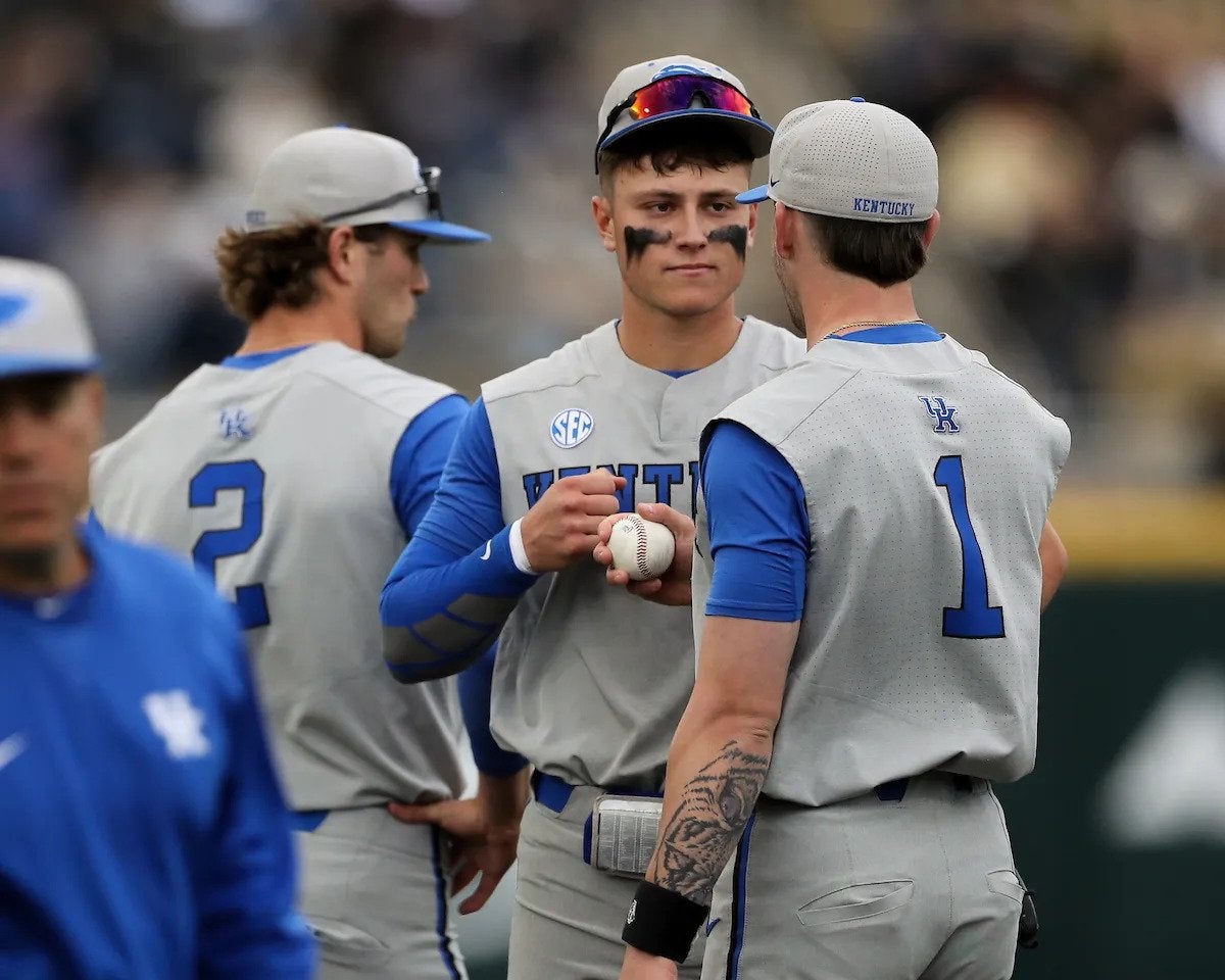 NCAA baseball regional: Hoosiers let one slip away, on brink of elimination