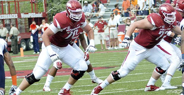 Former Arkansas OL Dan Skipper signs with new NFL team