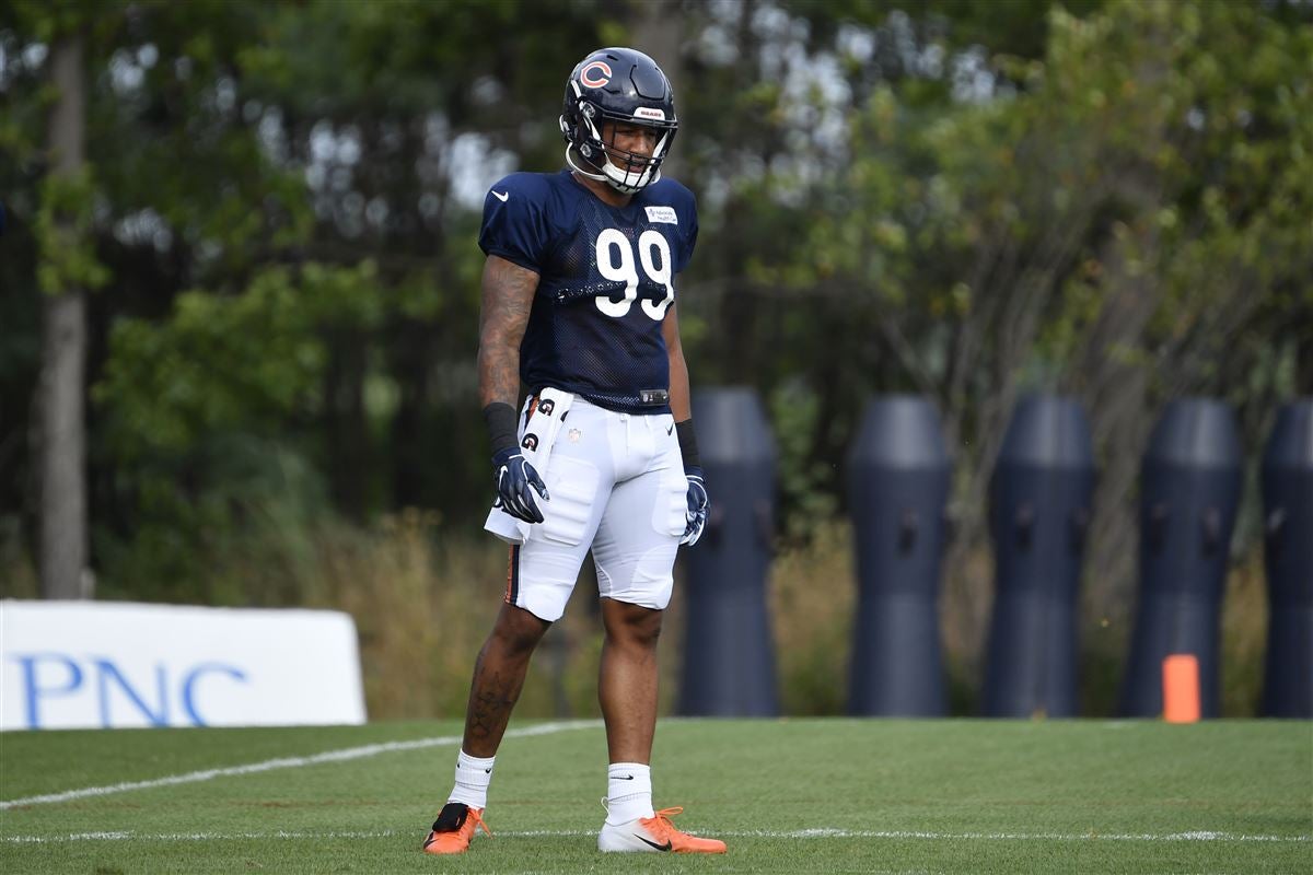 Bears' progress at minicamp comes without DE Robert Quinn