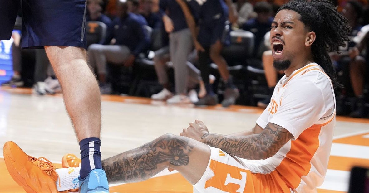 Tennessee basketball guard Terrence Hill Jr. exits Duke exhibition with injury