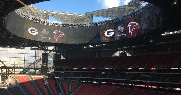 Mercedes Benz Stadium Roof Officially Opens