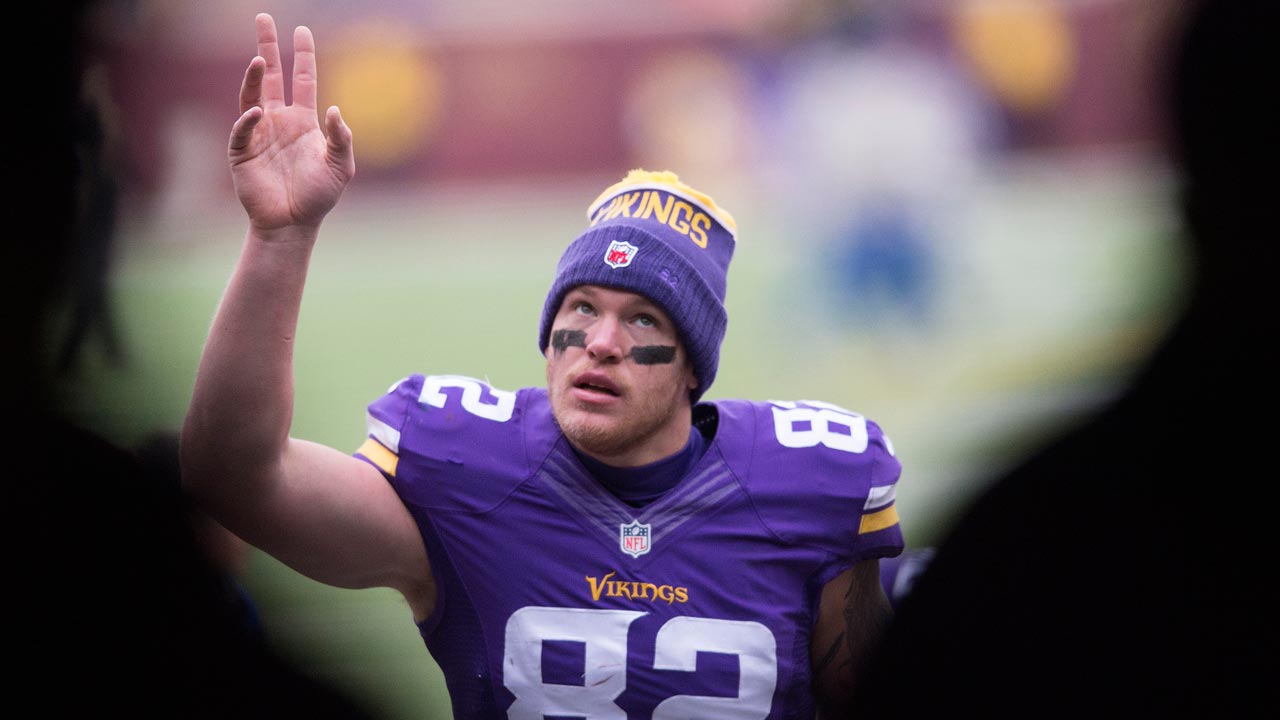 Former Vikings TE Kyle Rudolph hosts annual kids camp in Plymouth