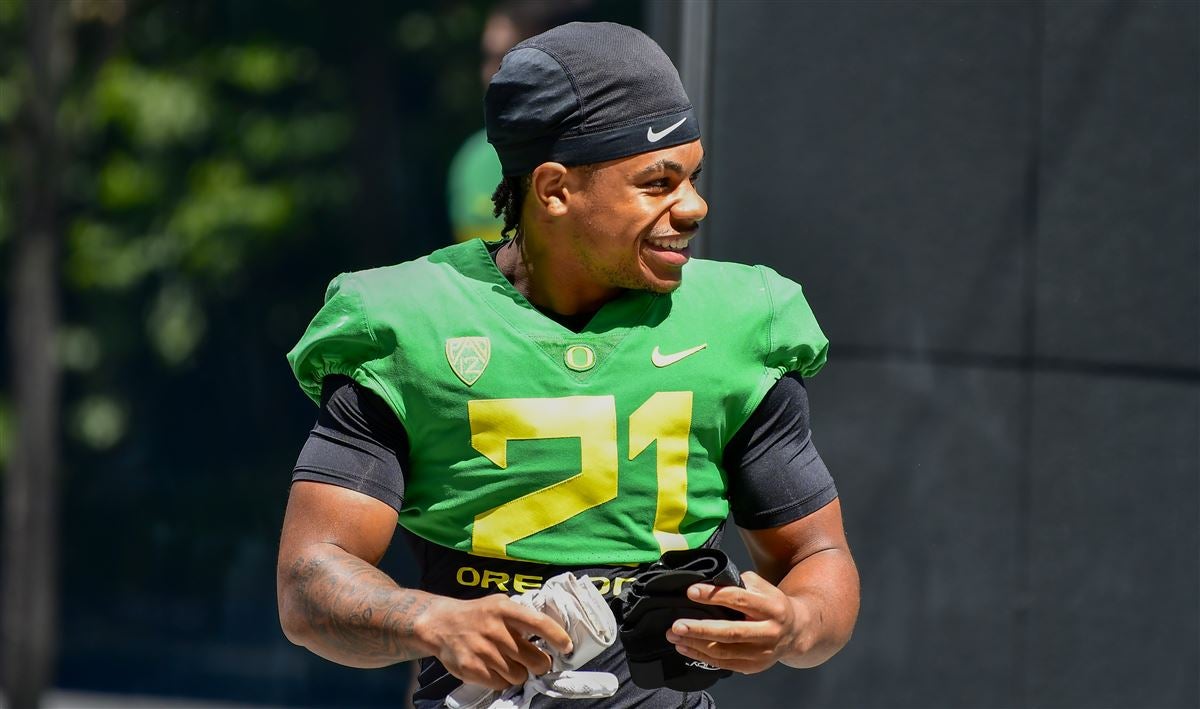 Oregon CB coach Demetrice Martin 'pretty proud' of how son Cole Martin ...