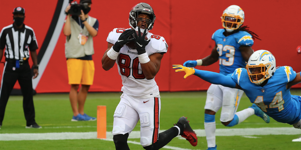 Buffalo Bills sign TE O.J. Howard to one-year deal