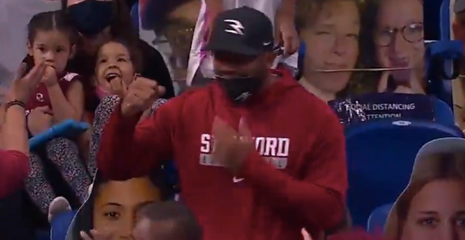 WATCH: Russell Wilson reacts to sister's three-pointer in national championship
