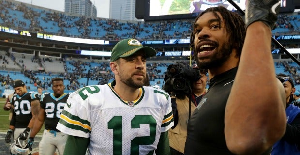 Aaron Rodgers, Julius Peppers lead Packers past Eagles 53-20