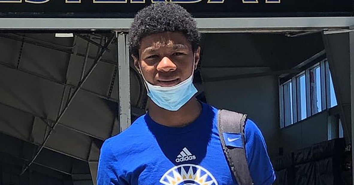 Offer From Huskies Puts Them Right At The Top For WR Target Taeshaun Lyons