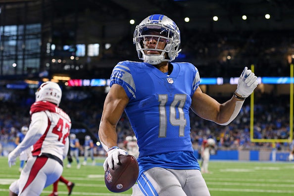 Amon-Ra St. Brown sets Lions rookie receiving yards record - Pride Of  Detroit