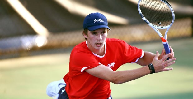 Ole Miss' Finn Reynolds advances to Round of 32 in NCAA Singles ...