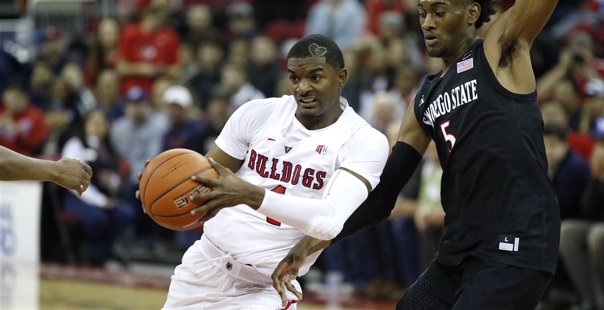 Fresno State erases 20-point deficit, defeats San Diego State