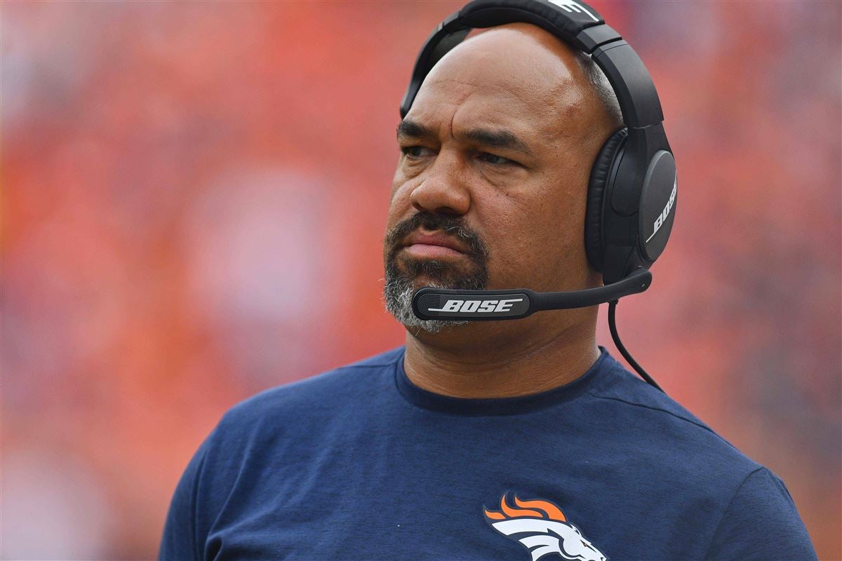 Photo: Broncos Head Coach McDaniels Wears Pink in Denver