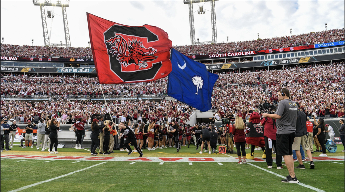 Odds: South Carolina favored by a touchdown on the road - Garnet And Black  Attack