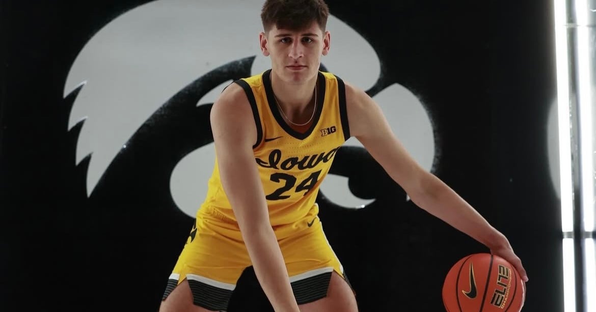 Four-star power forward Trey Thompson commits to Iowa and will ...