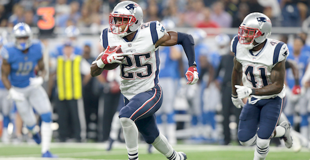 Patriots look to avoid Lion trap in Detroit 