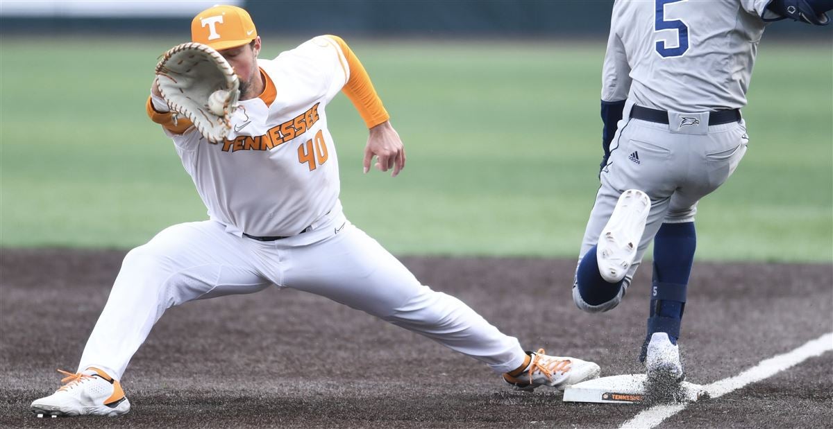 Tennessee Baseball: Two takeaways from Vols' 3-1 loss vs. Arizona