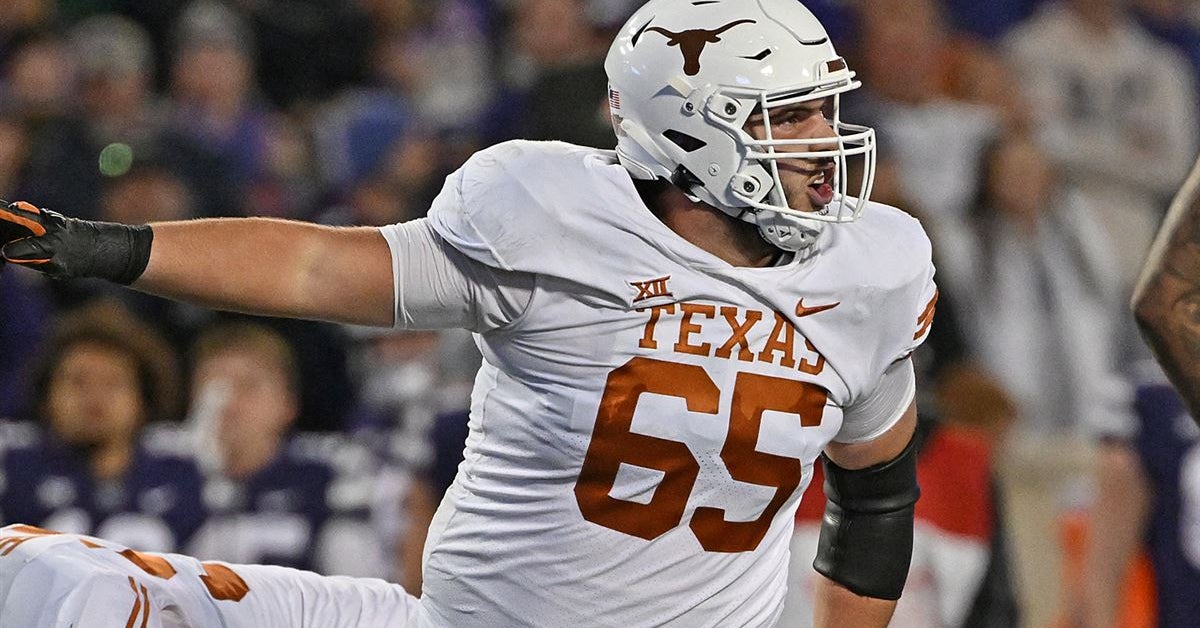 Ranking Texas football’s Top 22: No. 16 – C Jake Majors