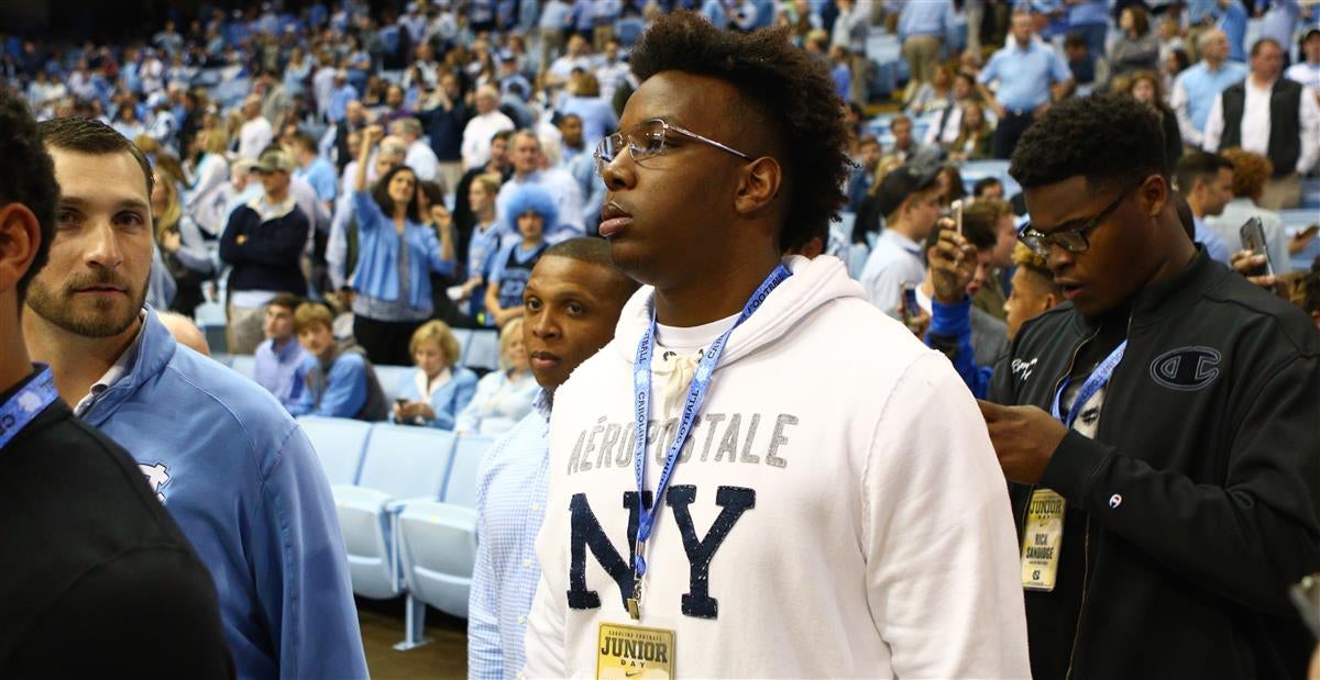 Avery Jones Profile Photos