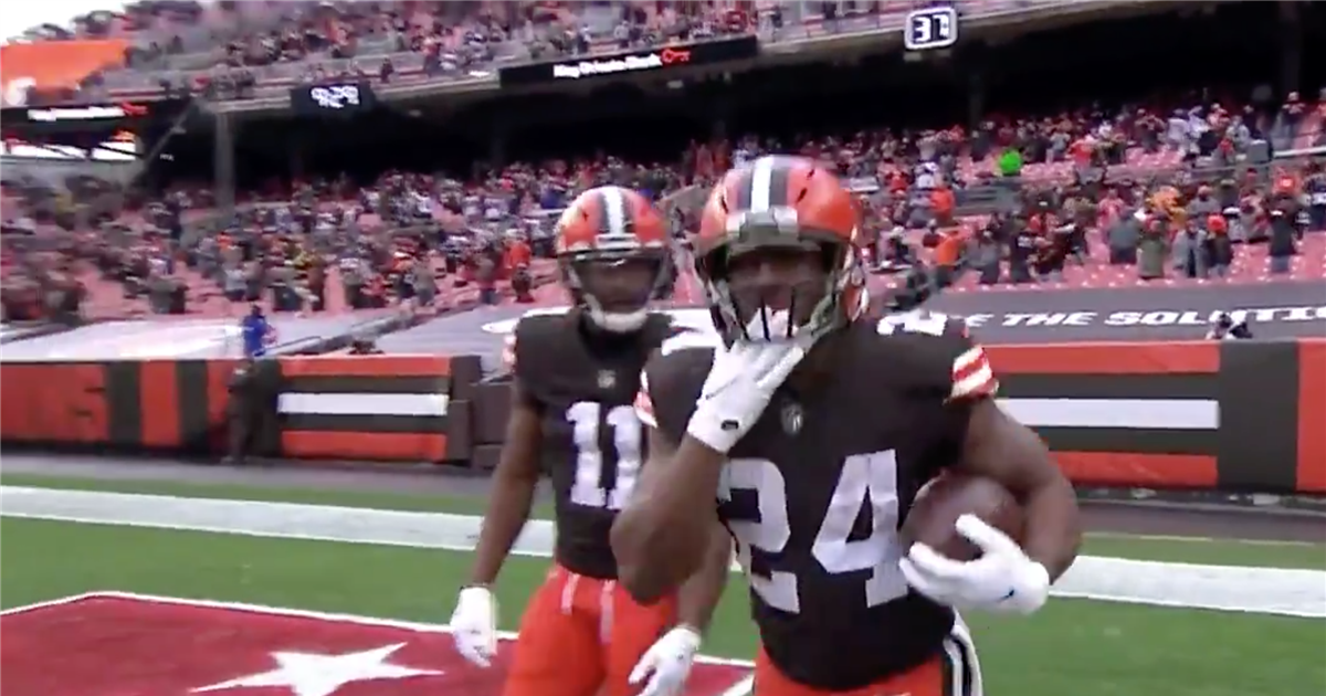Watch Nick Chubb explodes for 47yard TD against Steelers