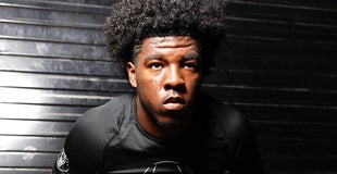 Kentucky offers local football prospects Kentucky offers local football prospects