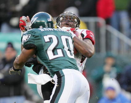 Brian Dawkins made statement to Alge Crumpler