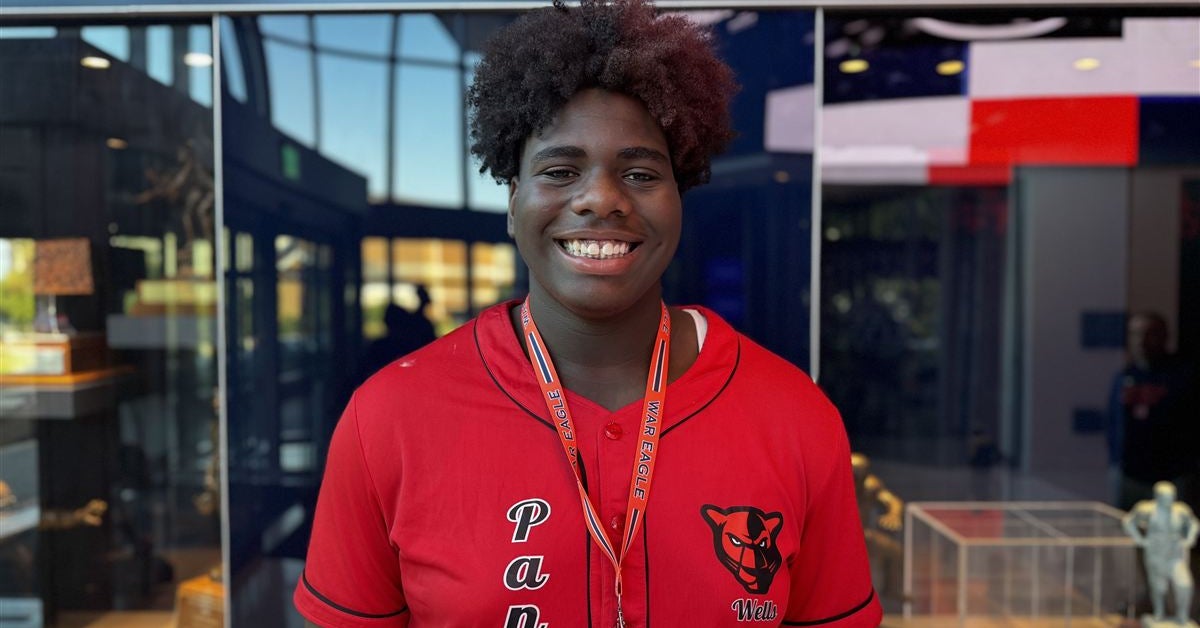 Auburn flips Texas DL commit Corey Wells