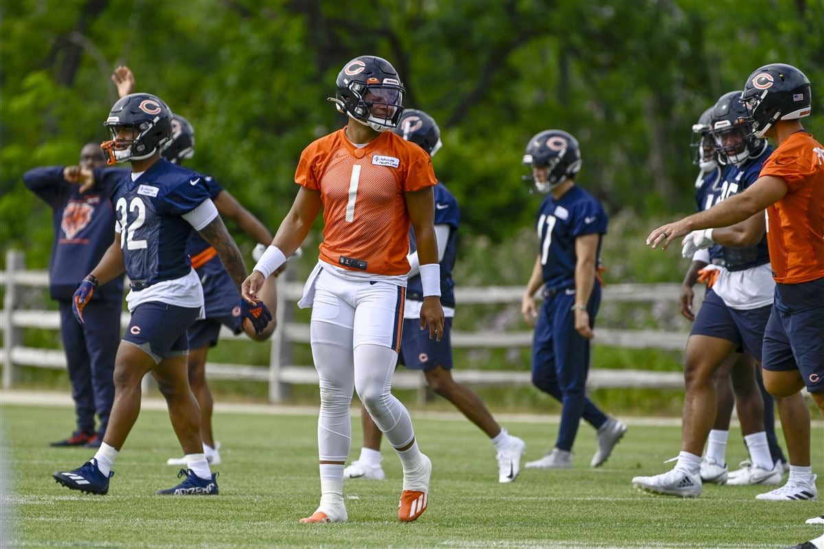 Tajae Sharpe gives back to the Piscataway community with football field day  for kids