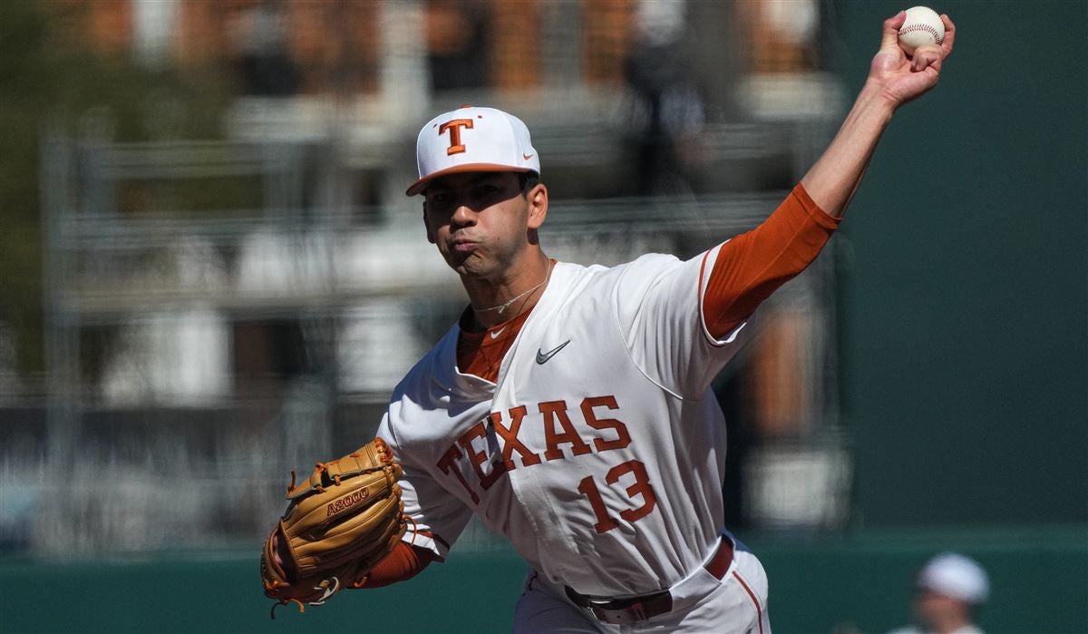 Texas Baseball: Longhorns lose starting SS to portal in Mitchell Daly