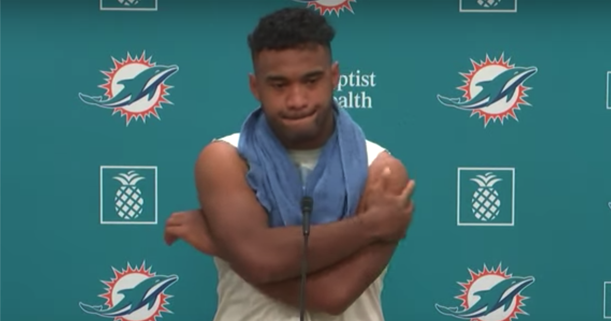 Henry Ruggs DUI crash Tua Tagovailoa emotional in discussing former