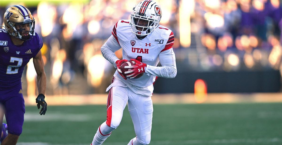 Chicago Bears rookies sign contracts as they arrive at camp