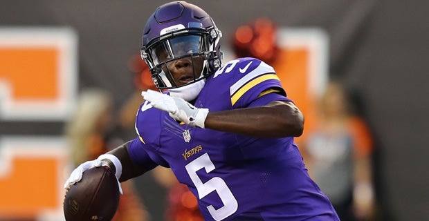 Minnesota Vikings name Matt Cassel starting quarterback over Teddy  Bridgewater - Sports Illustrated